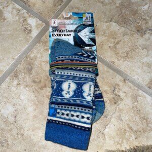 Smartwool Unisex L Everyday Merino Wool Socks Light Cushion Crew Height Snowman
